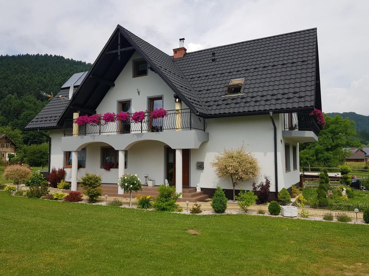 Domki I Pokoje U Ilony Krościenko Exteriör bild